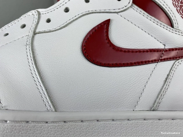 MaikeSneakers Red Retro 1 (2017) Air Metallic 555088-103 Jordan 0725